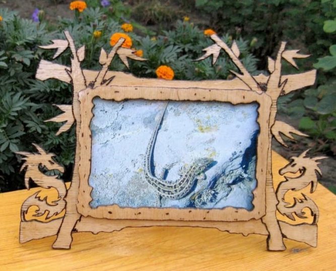 dragon photo frame