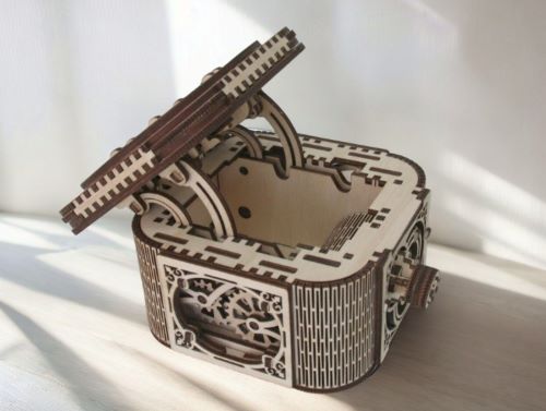 Gear Box with Key Laser Cut Files – Free DXF & SVG Designs 2 Gear Box with Key Laser Cut Files – Free DXF & SVG Designs